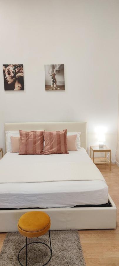Domus Luigi Leone Bed & Breakfast Napels